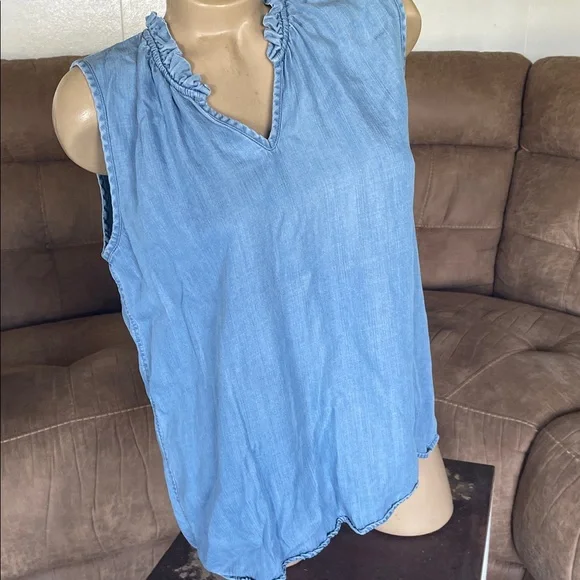 Time & Tru denim sleeveless top sz lg - Picture 1 of 1